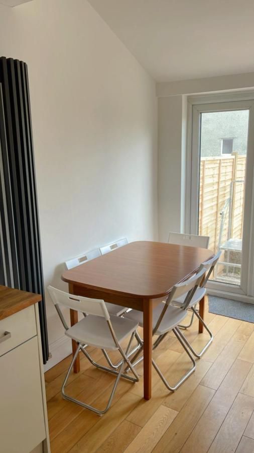 Room In Gloucester Road 4 Bristol Buitenkant foto